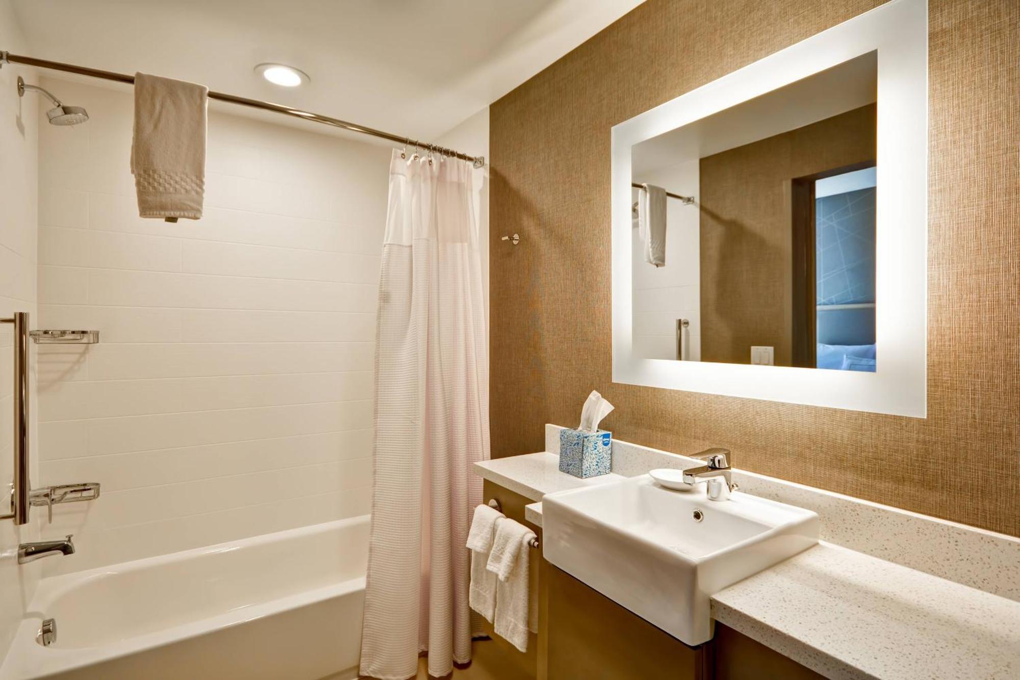 Springhill Suites By Marriott Cincinnati Blue Ash Exterior foto